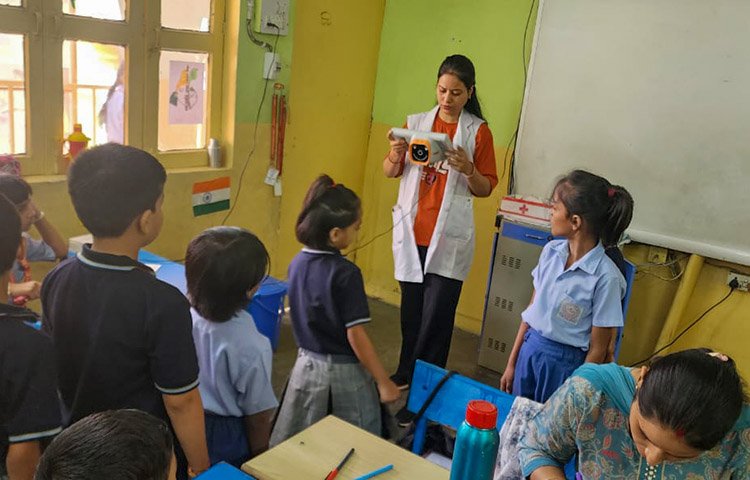Eye Screening at Chotu Ram Public School by Lions Club Kohinoor